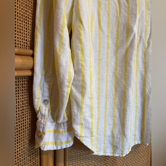 Universal Thread | button up top - Picture 7 of 10